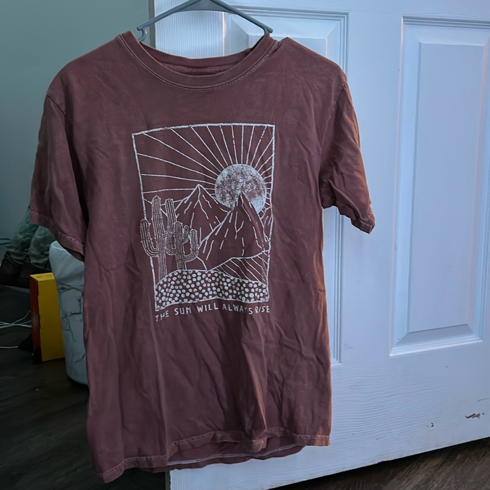 Super cute Tee shirt from Buckle